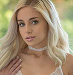 Naomi Woods